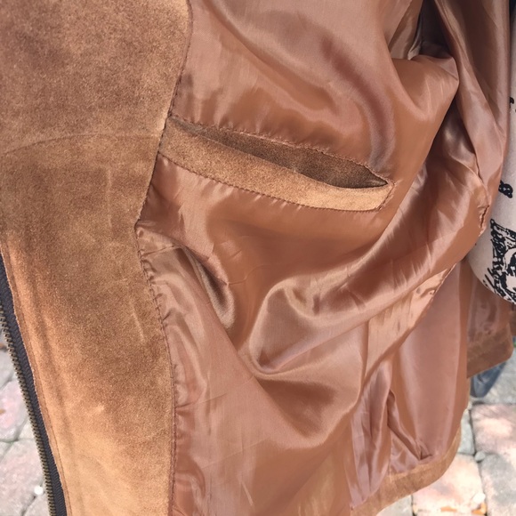 Men’s Beaded Suede Leather Jacket - Picture 6 of 8